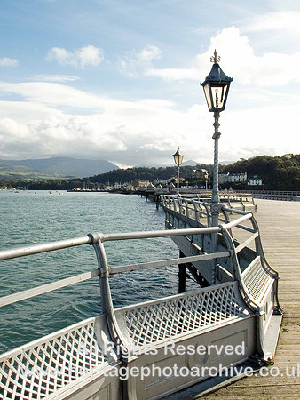 HRS 636 Bangor Pier looking along the side