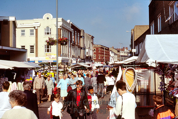 Walsall, street market, Halfords