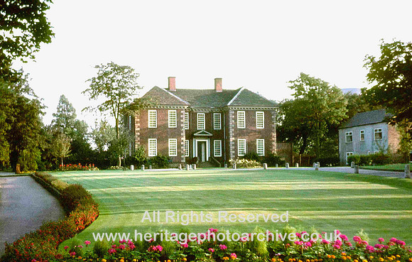 HRS 691 Chadderton, Foxdenton Hall 1972