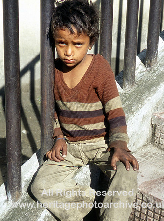 HRS 946 Gangtok street child 1995