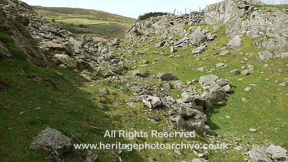 HRS 777 Llan Celynin, meltwater channel looking NNW