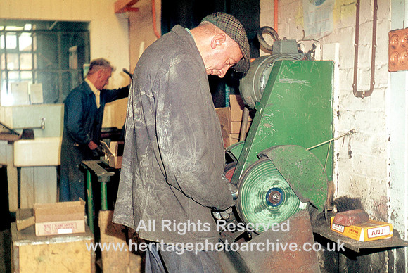 HRS 1492 Protector Lamp Company, Workshops