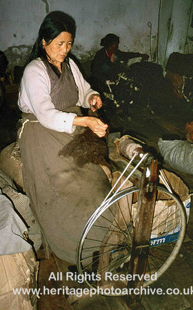 HRS 940 India Tibetan Refuge Darjeeling 1995 spinning