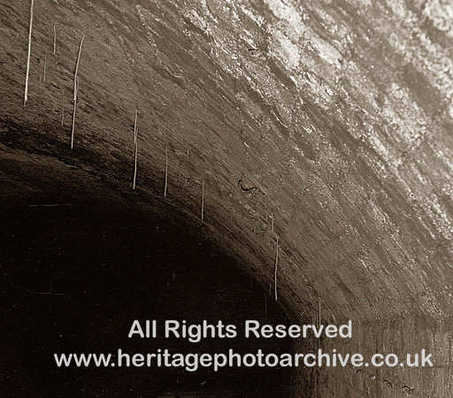 HRS 1147 Manchester, Salford Junction Canal, Stalactites on tunnel roof 1973