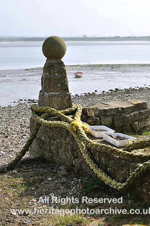 HRS 1004 Sunderland Point stone bollard