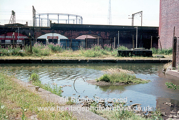 HRS 1153 Manchester, Salford Junction Canal, link to Rochdale Canal looking South 1973