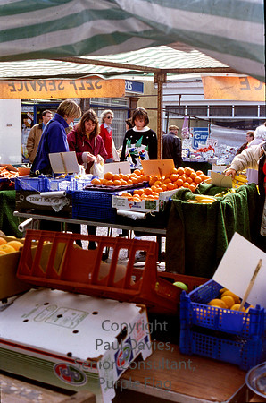 Ringwood, market fruit stall
