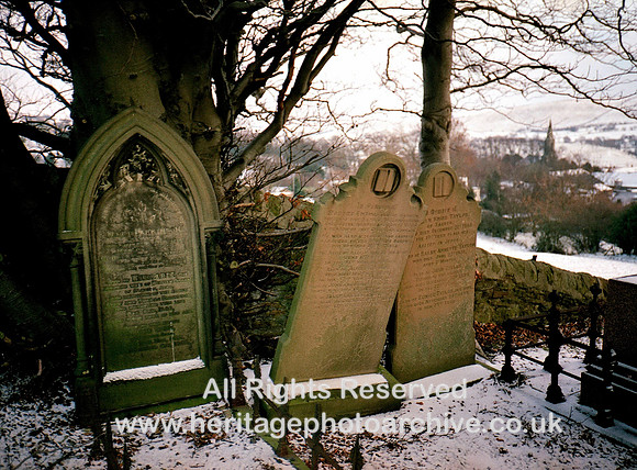 HRS 7800 Sabden, Baptist graveyard in snow