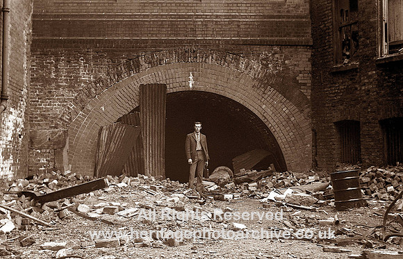 HRS 1142 Manchester, Salford Junction Canal, exit at East St site 1973