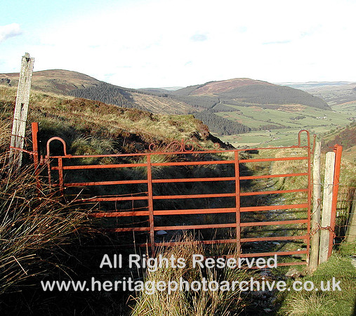HRS 1092 Wrought-iron gate Rhiwbach quarry 2003