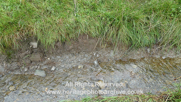 HRS 7621  Borrowdale, Lune gorge end - glacial deposit in roadside ditch