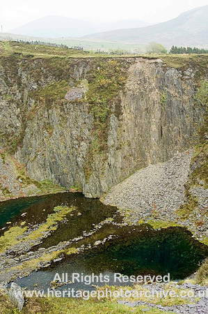 HRS 4314 Y Fron Quarry hole 2008