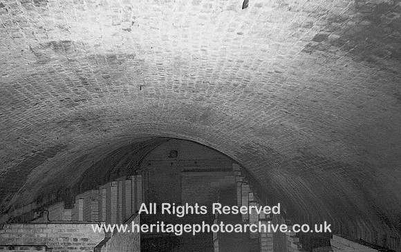 HRS 1138 Manchester, Salford Junction Canal, First view of hidden tunnel