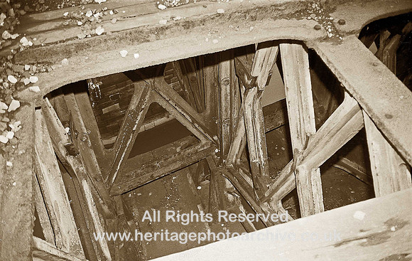 HRS 1887 Radcliffe, Outwood bridge c1974