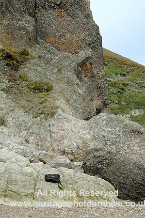 HRS 906 Porth Wen cliffs and rocks