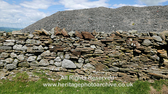 HRS 8015 Claughton Moor sandstone quarry wall