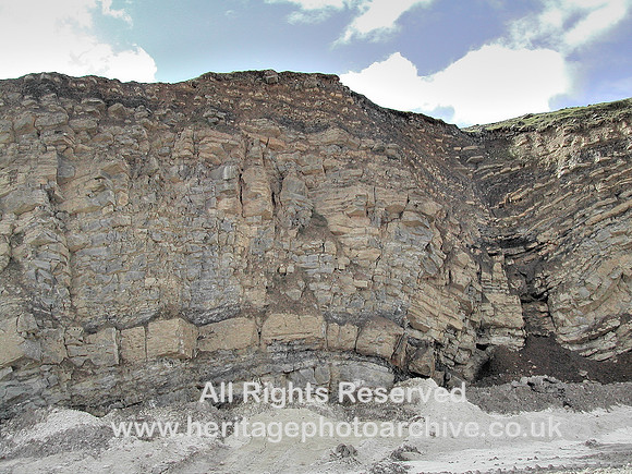HRS 7591 Halkyn, Pant Quarry folding
