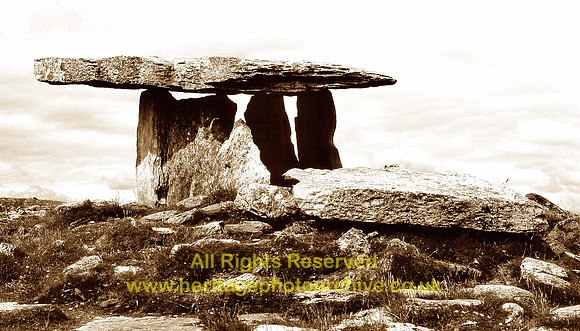 HRS 226 Burren, Poulnabrone Megalithic tomb