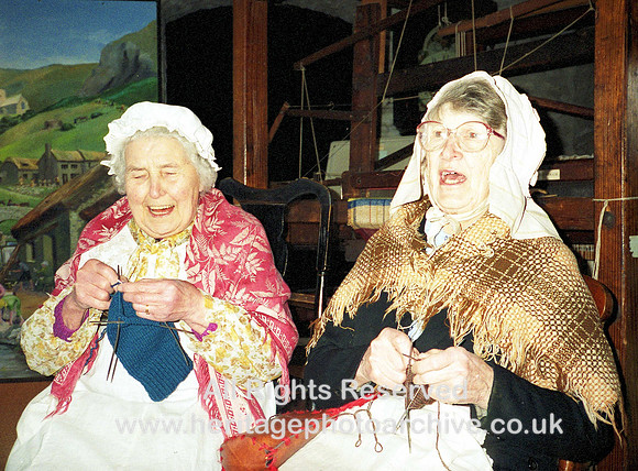 HRS 4662 Knitters of Dent singing, Kendal 1990s