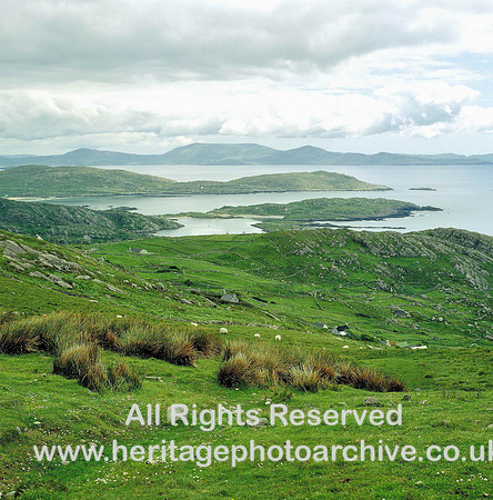 HRS 3475 Ireland, West coastal scenery towards Dingle peninsula 1980s