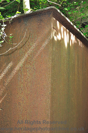 HRS 1994 Cast iron tank detail