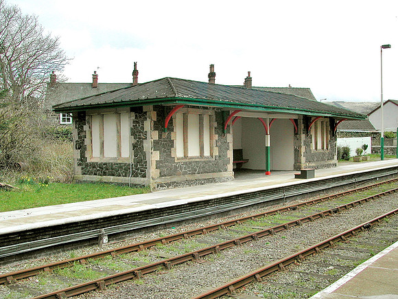HRS 449 Llanrwst Station east platform