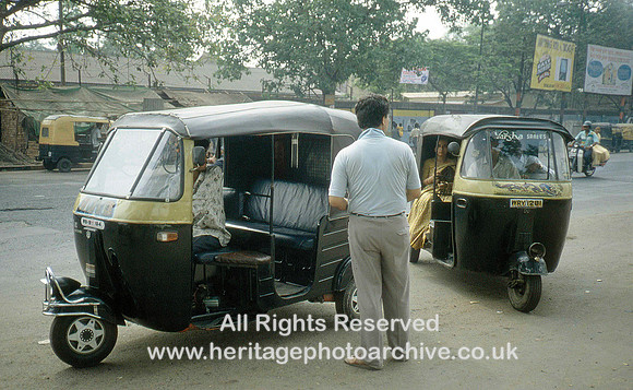 HRS 926 India, Calcutta, auto-rickshaw  1995