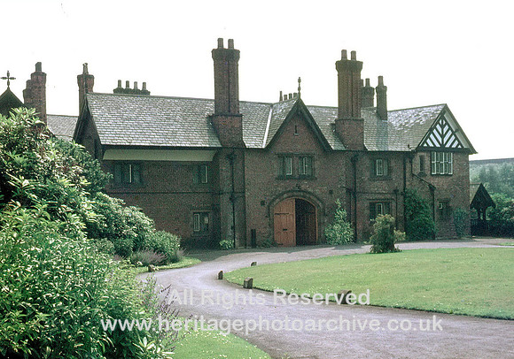 HRS 2105 Swinton, Wardely hall  frontal area 1972