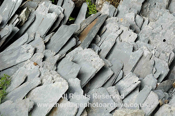 HRS 596 Amnodd Wen farm roofing slates