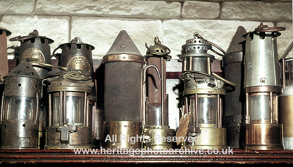 HRS 1486 Protector Lamp Co museum